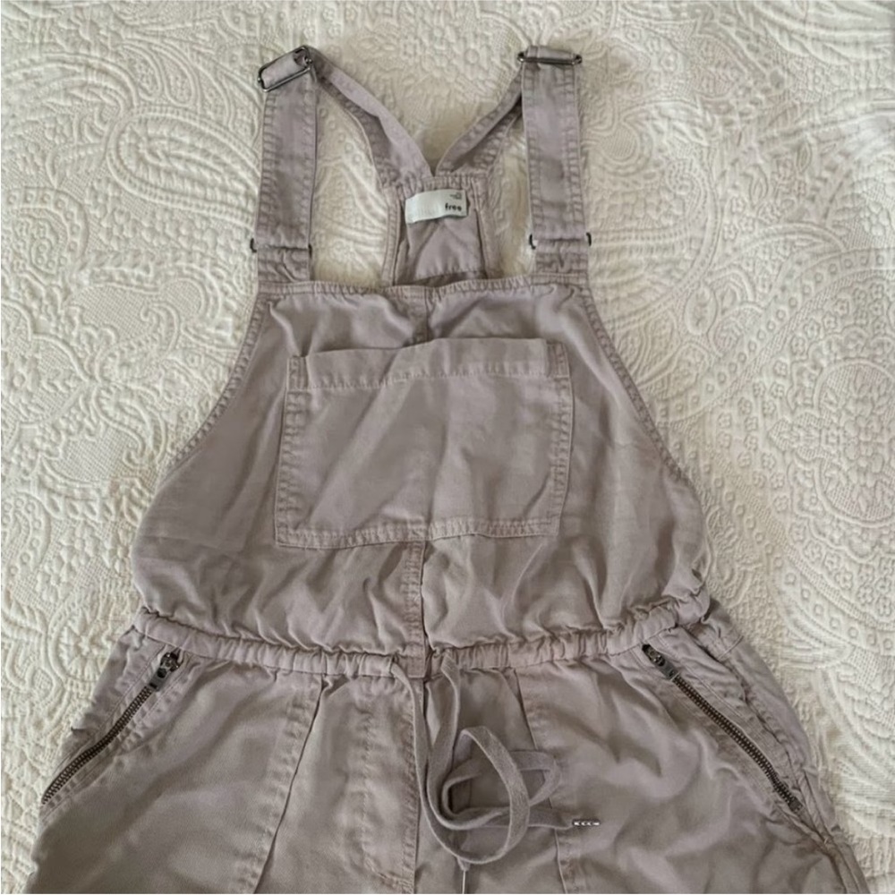 Aritzia Wilfred Free Overall Romper